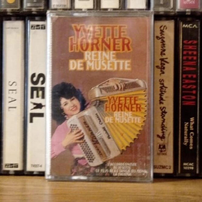 Yvette Horner – Reine De Musette Kaset ( Sıfır Ambalajında )