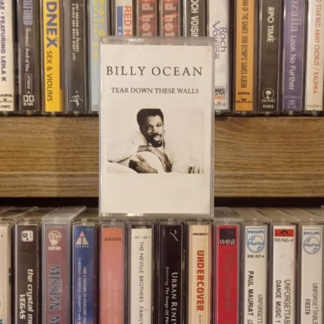 Billy Ocean – Tear Down These Walls - 2.El Kaset